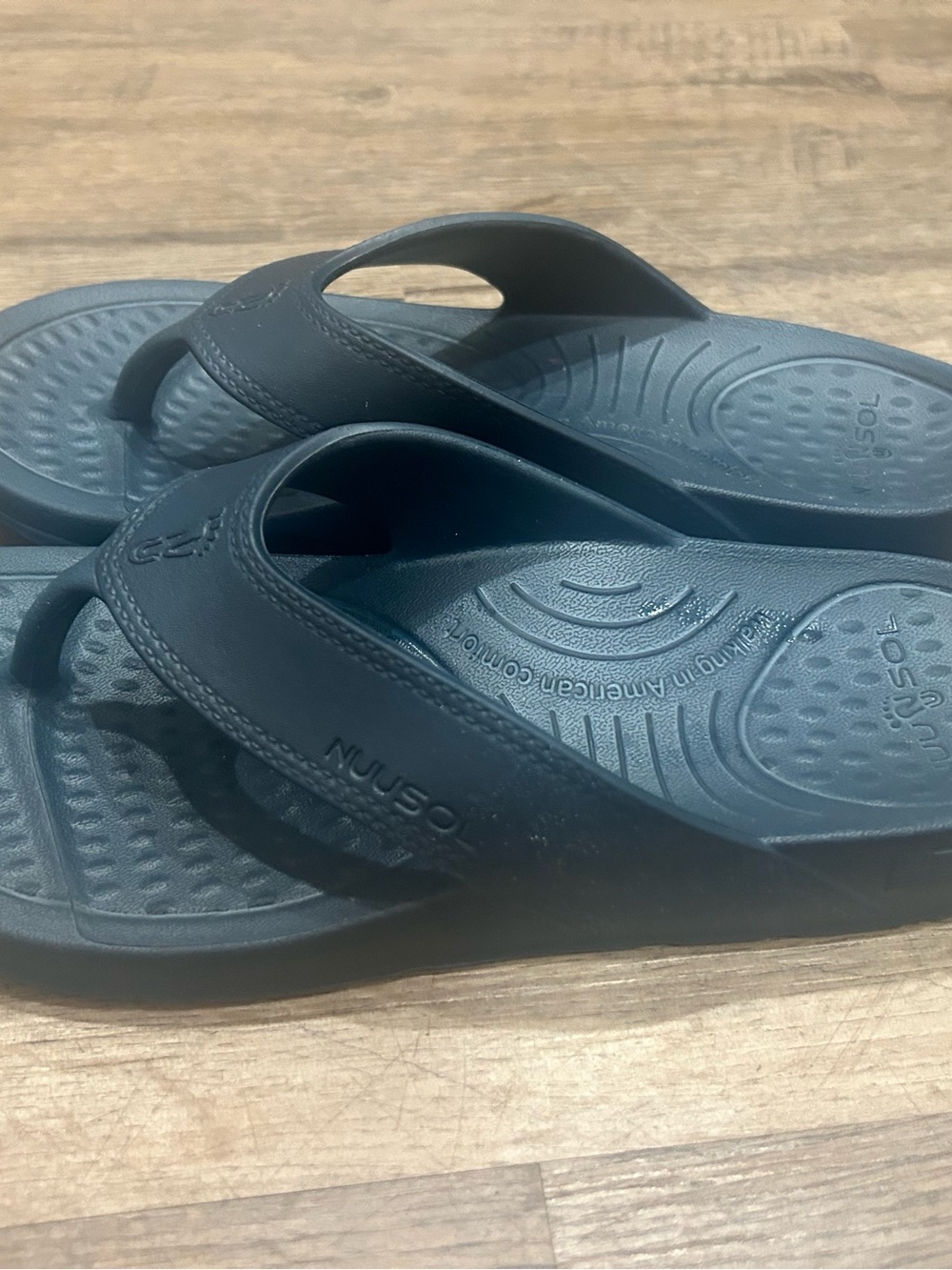 Nuusol Women’s Size 10 Cascade Recovery Navy Blue Comfort Flip Flops